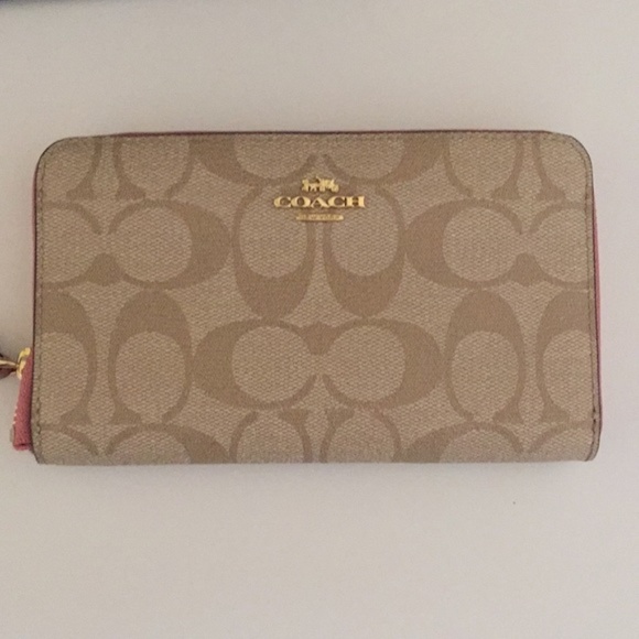 Coach Handbags - Coach Signature Khaki Wallet Wristlet